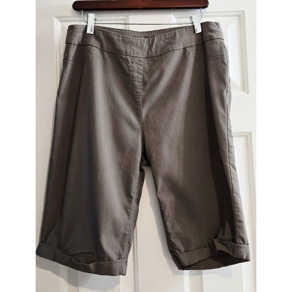 Soft Surroundings Tummy Control Pull On Bermuda Shorts M Cuffed Khaki Taupe